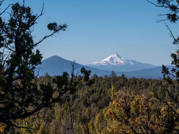 64837 Collins Road, Bend, OR 97703