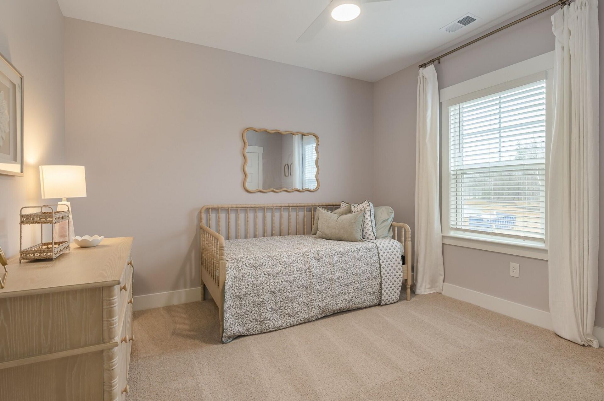 5008 Buggs Lane Photo 16