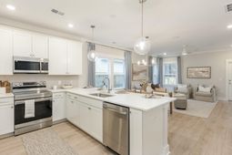 5008 Buggs Lane photo 4