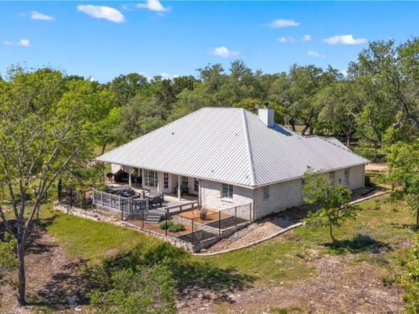 10015 Hodge Canyon Drive, Salado, TX 76571