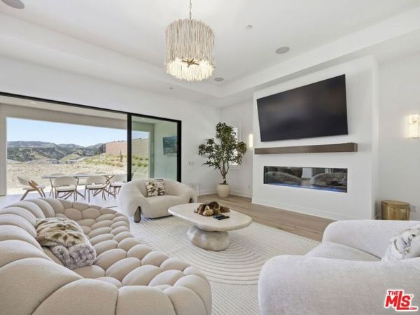 12061 N Northstar Lane, Porter Ranch, CA 91326