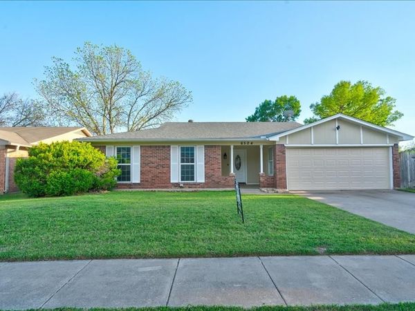 6524 Blue Grass Dr., Watauga, TX 76148