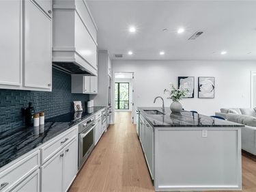 3601 Routh Street, Unit 2F, Dallas, TX 75219