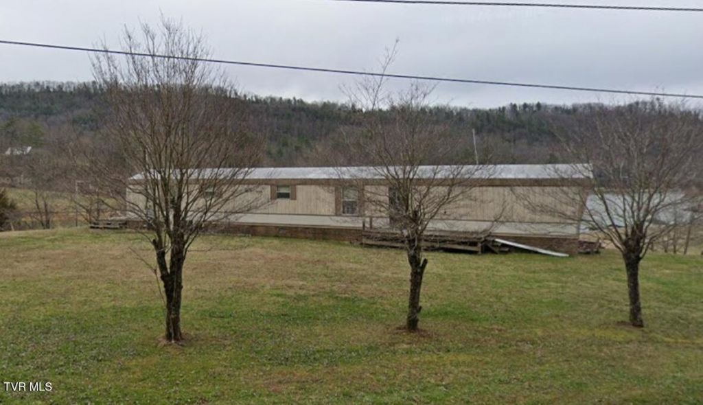889 Piercetown Road, Butler, TN 37640 Main Photo