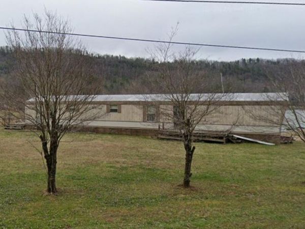 889 Piercetown Road, Butler, TN 37640