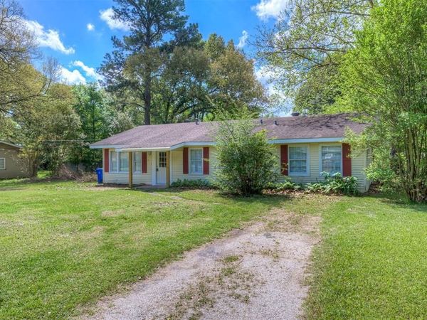 6337 Garden Oaks Drive, Shreveport, LA 71129