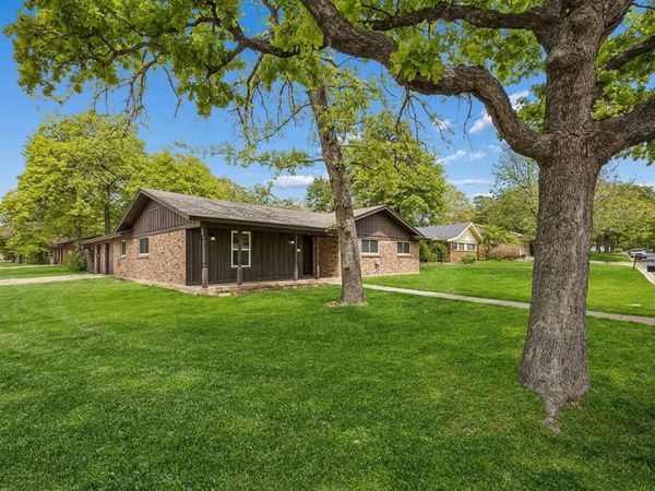 740 Joanna Drive, Hurst, TX 76053