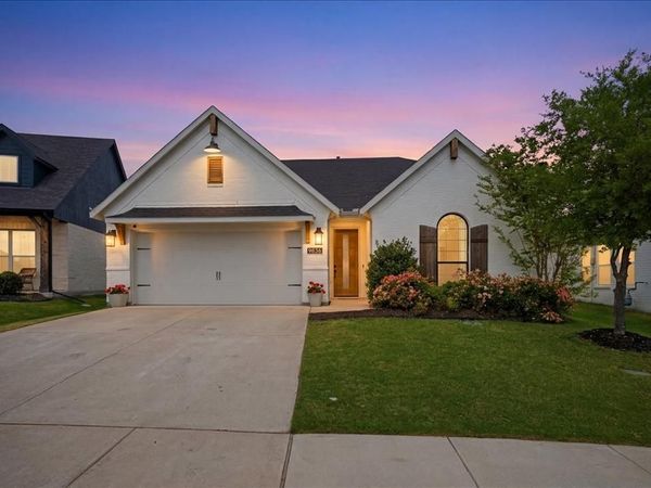 9836 Chaparral Pass, Fort Worth, TX 76126