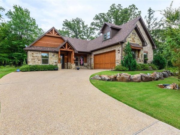 365 Dublin Circle, Gordonville, TX 76245