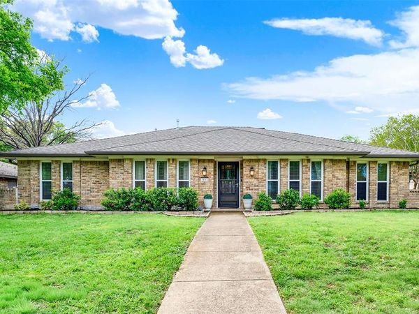 2804 Meadowbrook Drive, Plano, TX 75075