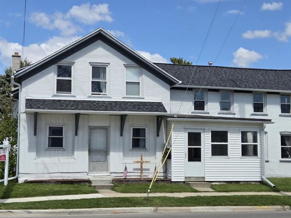 600 N 4th Street, Watertown, WI 53098