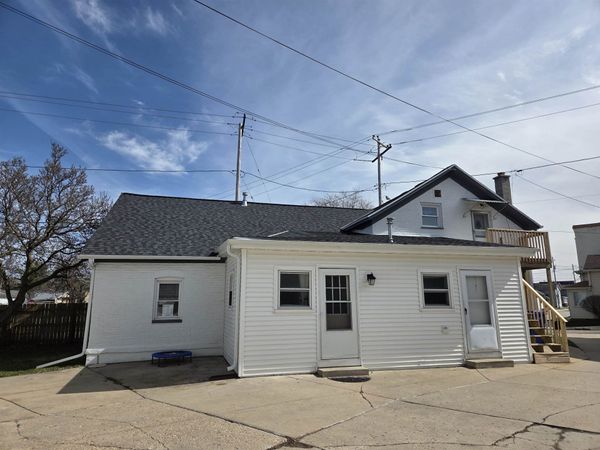 600 N 4th Street, Watertown, WI 53098