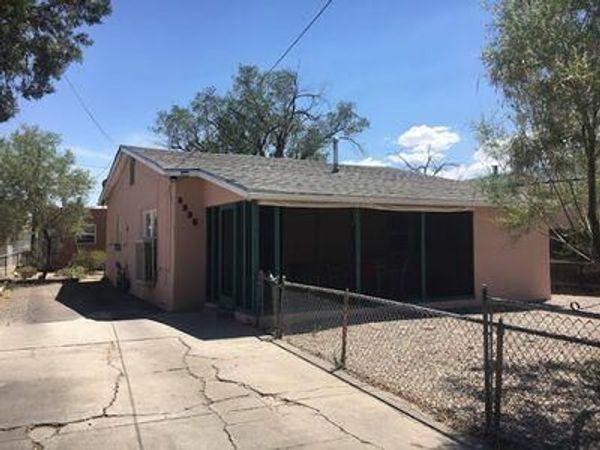 1808 Marble Avenue NW, Albuquerque, NM 87104