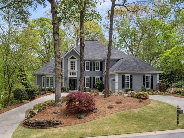 210 Lakeside Drive NW, Kennesaw, GA 30144