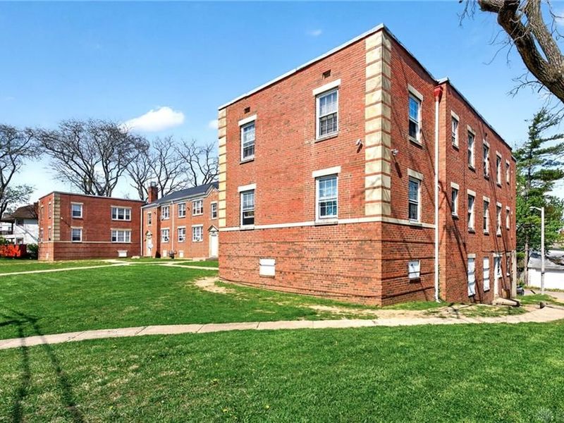 2662 N Main Street, Dayton, OH 45405 Photo 9