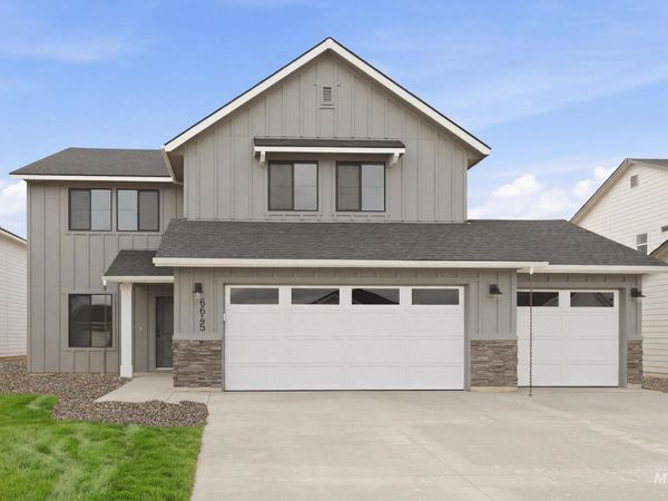 6645 W Plateau Creek Dr, Meridian, ID 83646