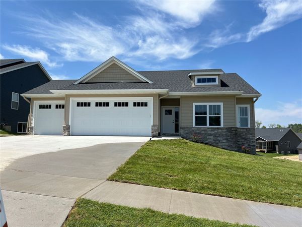 805 Yorkshire Street, North Liberty, IA 52317