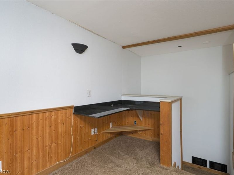 204 S Prospect Avenue, Hartville, OH 44632 Photo 16