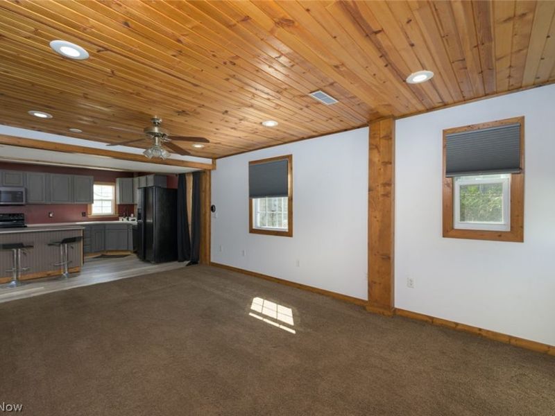 204 S Prospect Avenue, Hartville, OH 44632 Photo 7