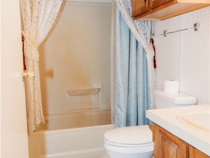 3995 Victory Avenue, Louisville, OH 44641 Photo 18