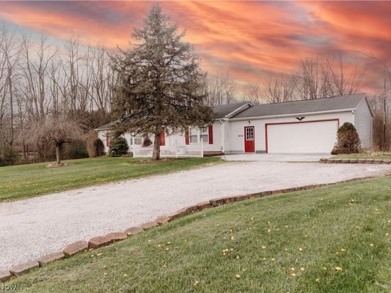 3995 Victory Avenue, Louisville, OH 44641 Photo 2