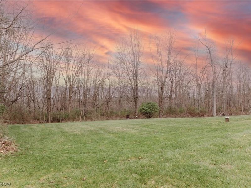 3995 Victory Avenue, Louisville, OH 44641 Photo 4