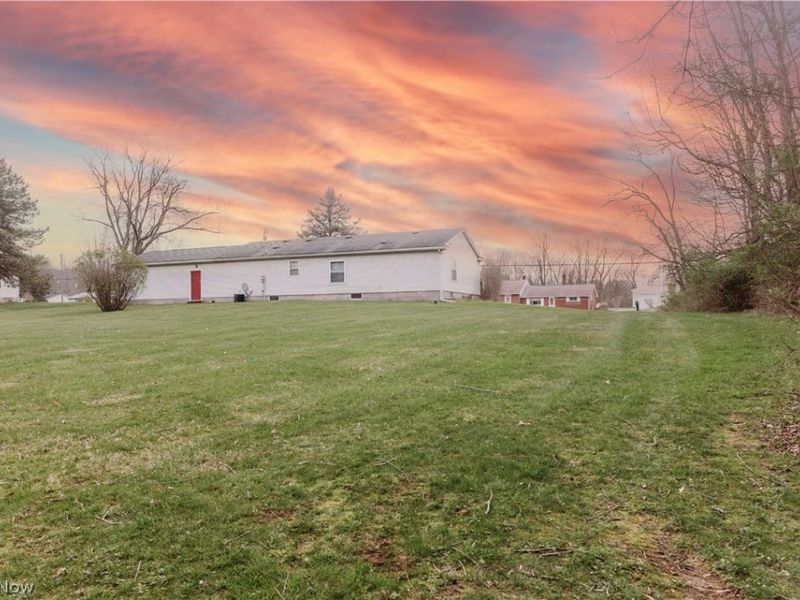 3995 Victory Avenue, Louisville, OH 44641 Photo 5