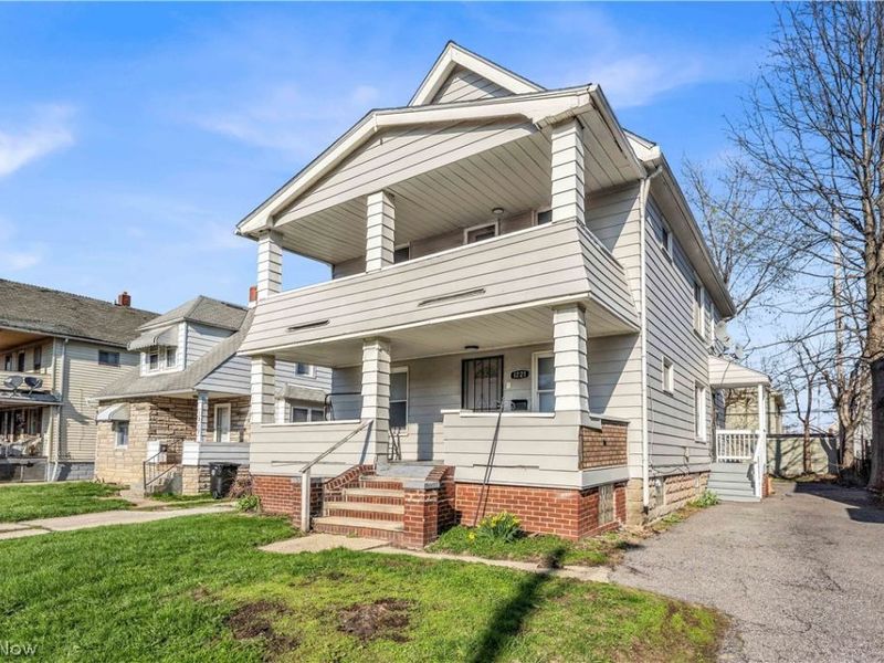 1221 E 168th Street, Unit UP, Cleveland, OH 44110 Photo 2