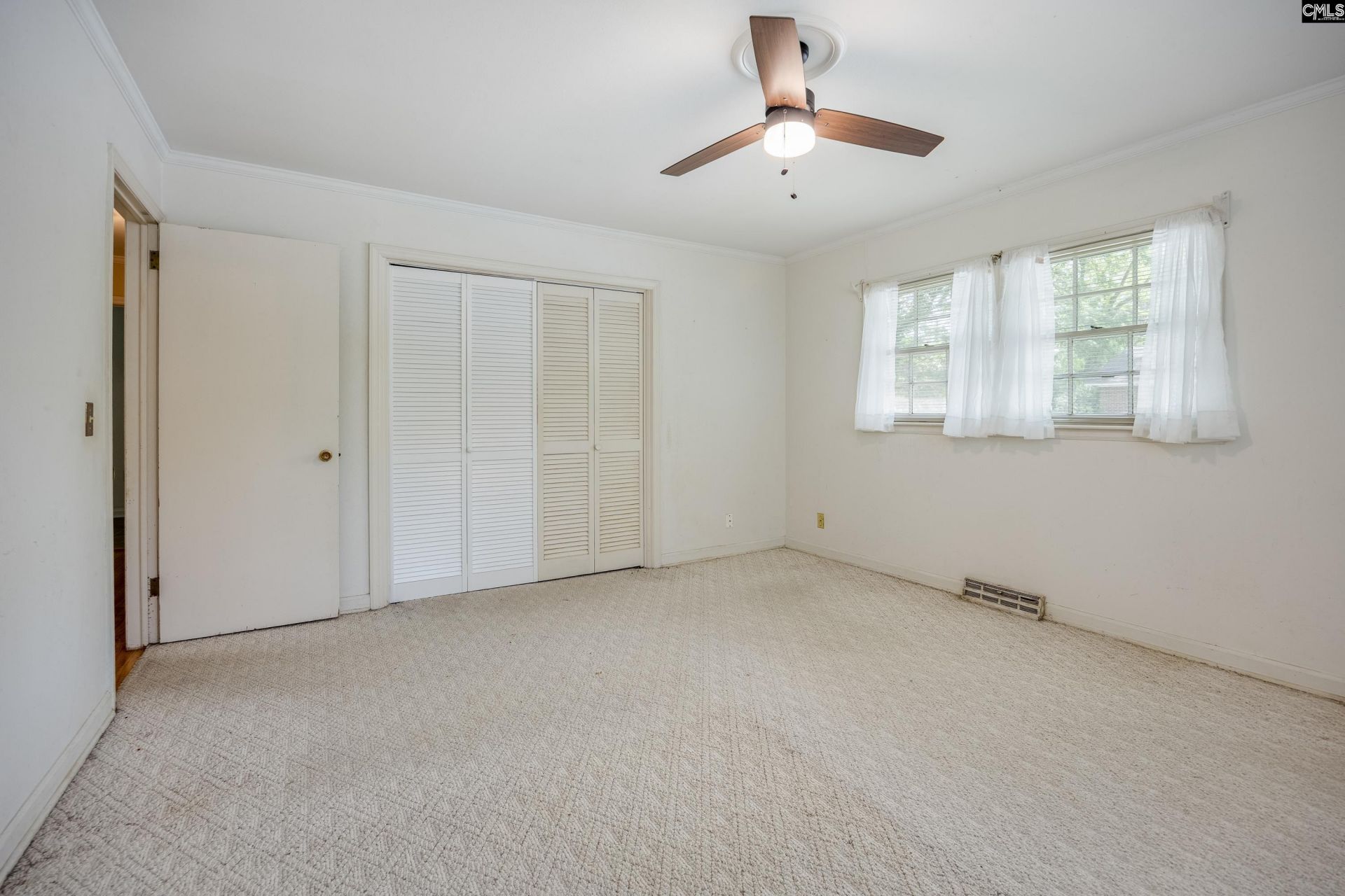 331 Bond Street Photo 28