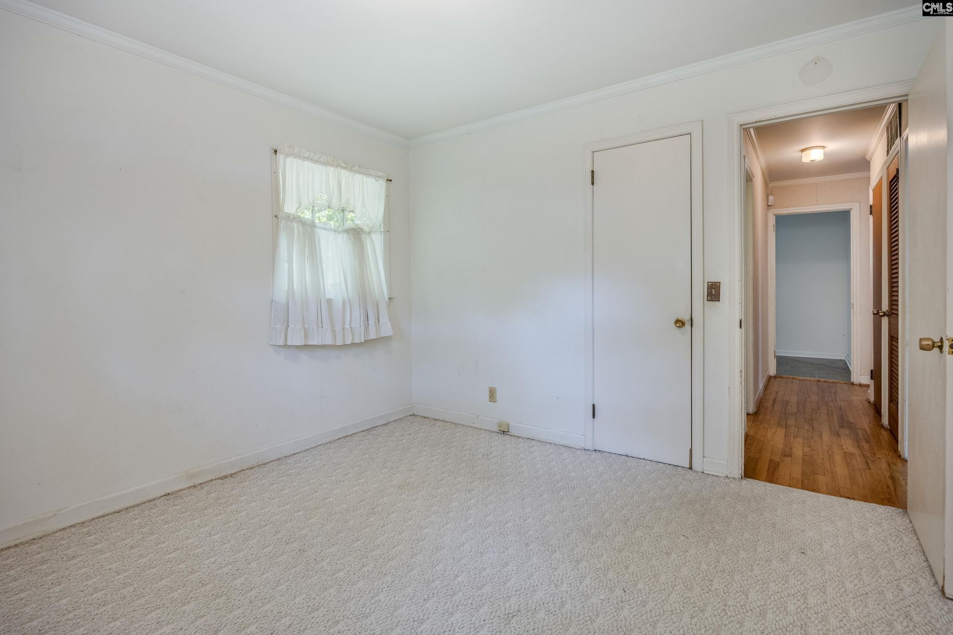 331 Bond Street Photo 31