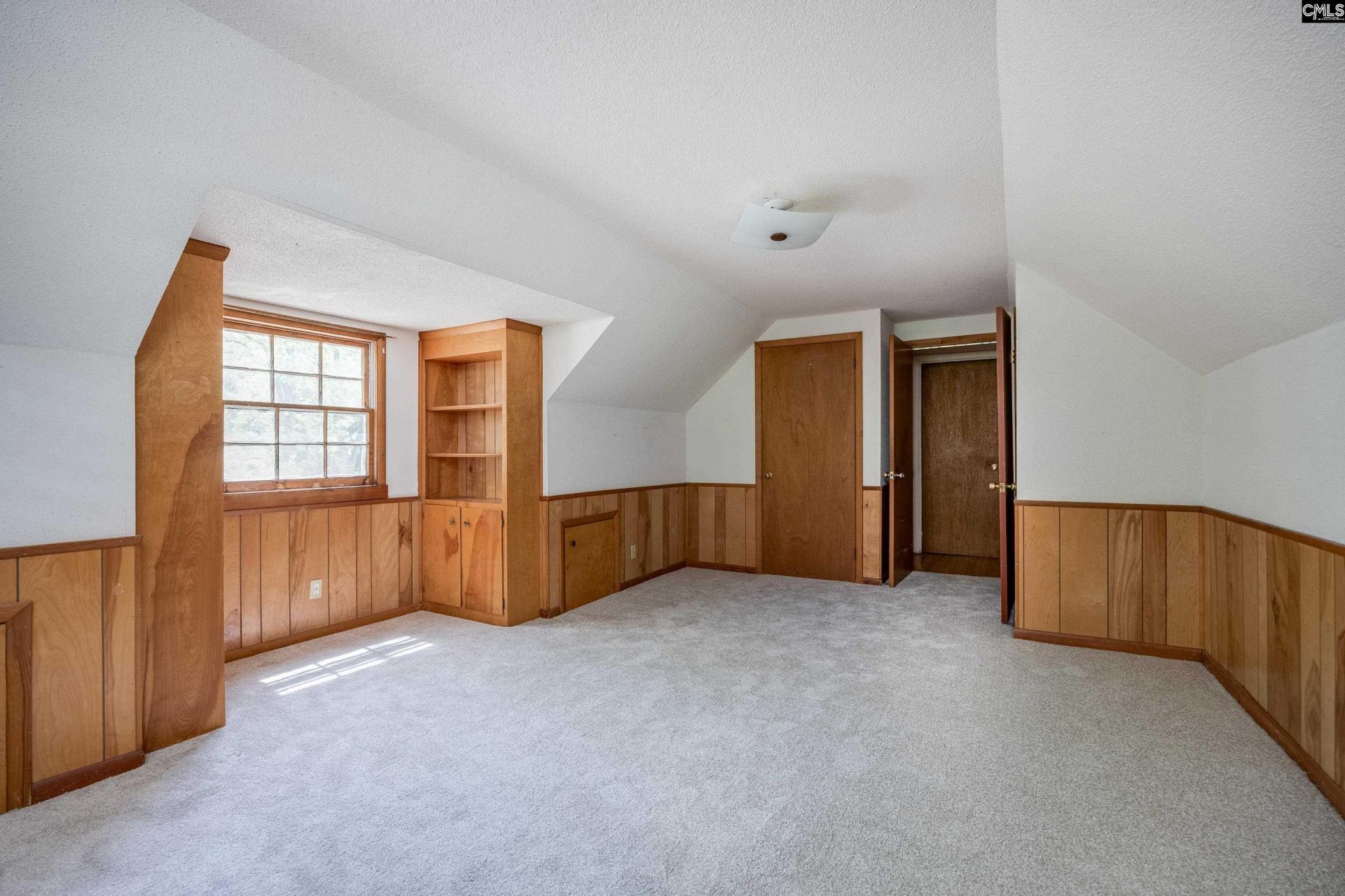 331 Bond Street Photo 37