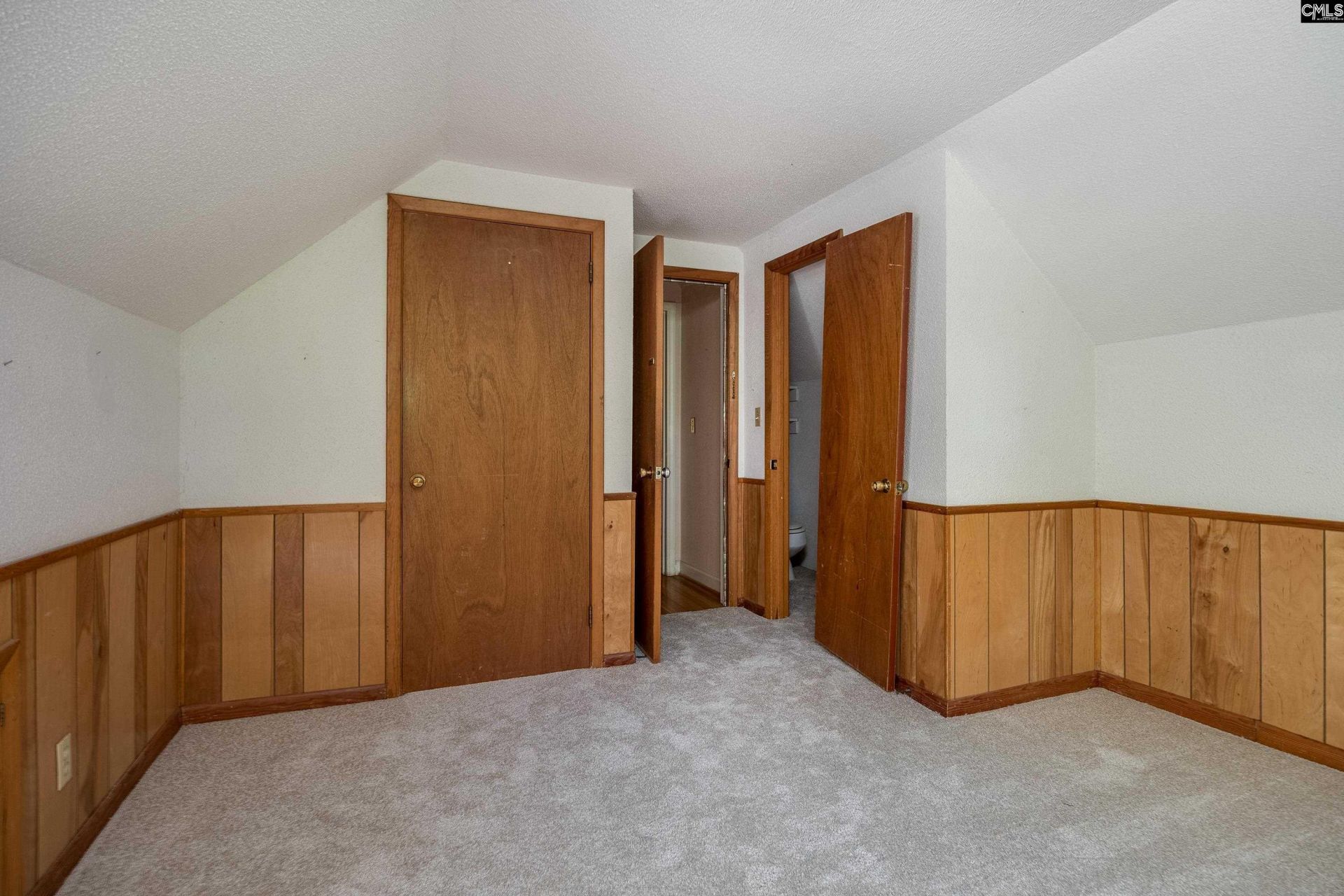 331 Bond Street Photo 38