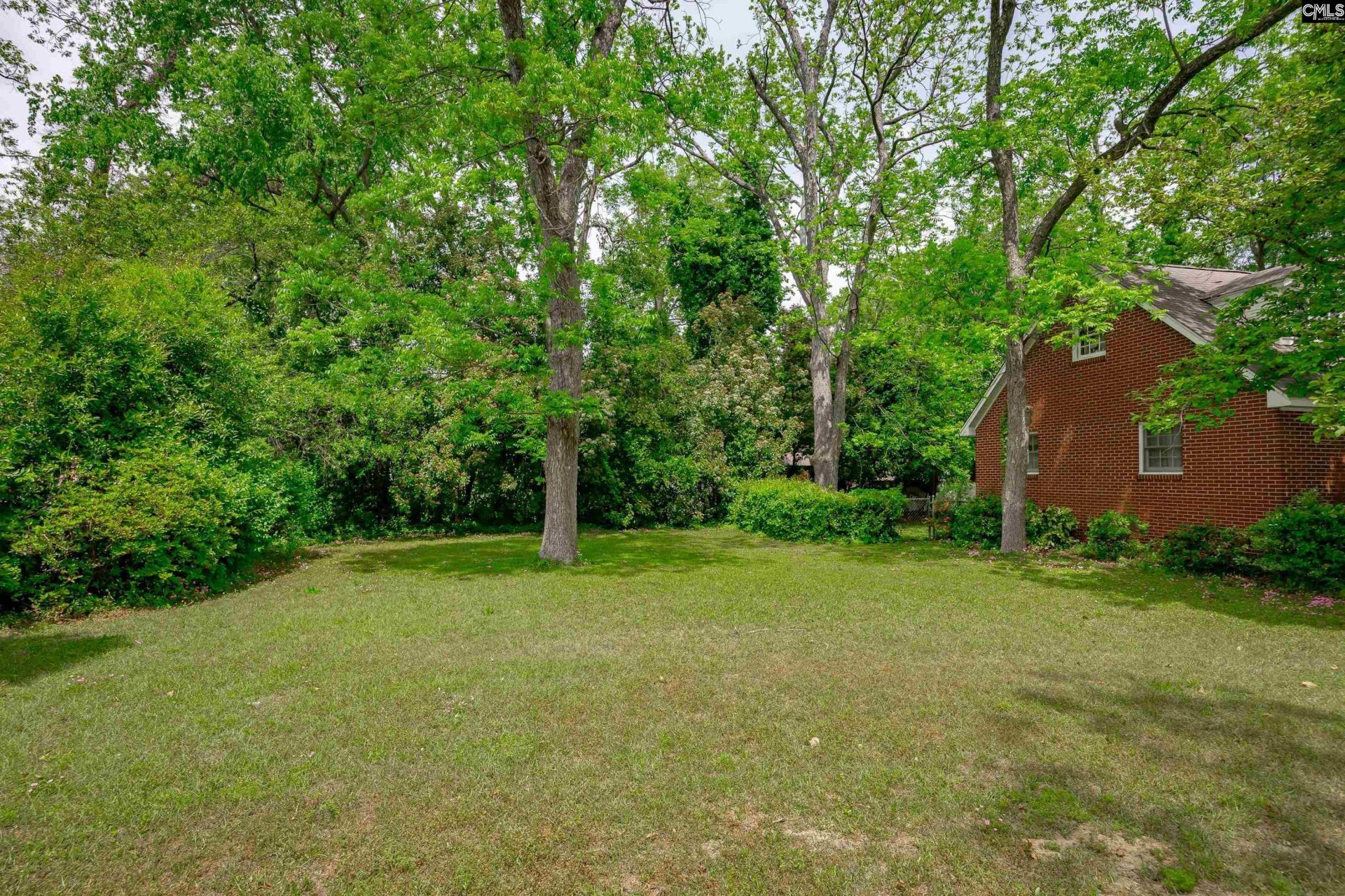 331 Bond Street Photo 4