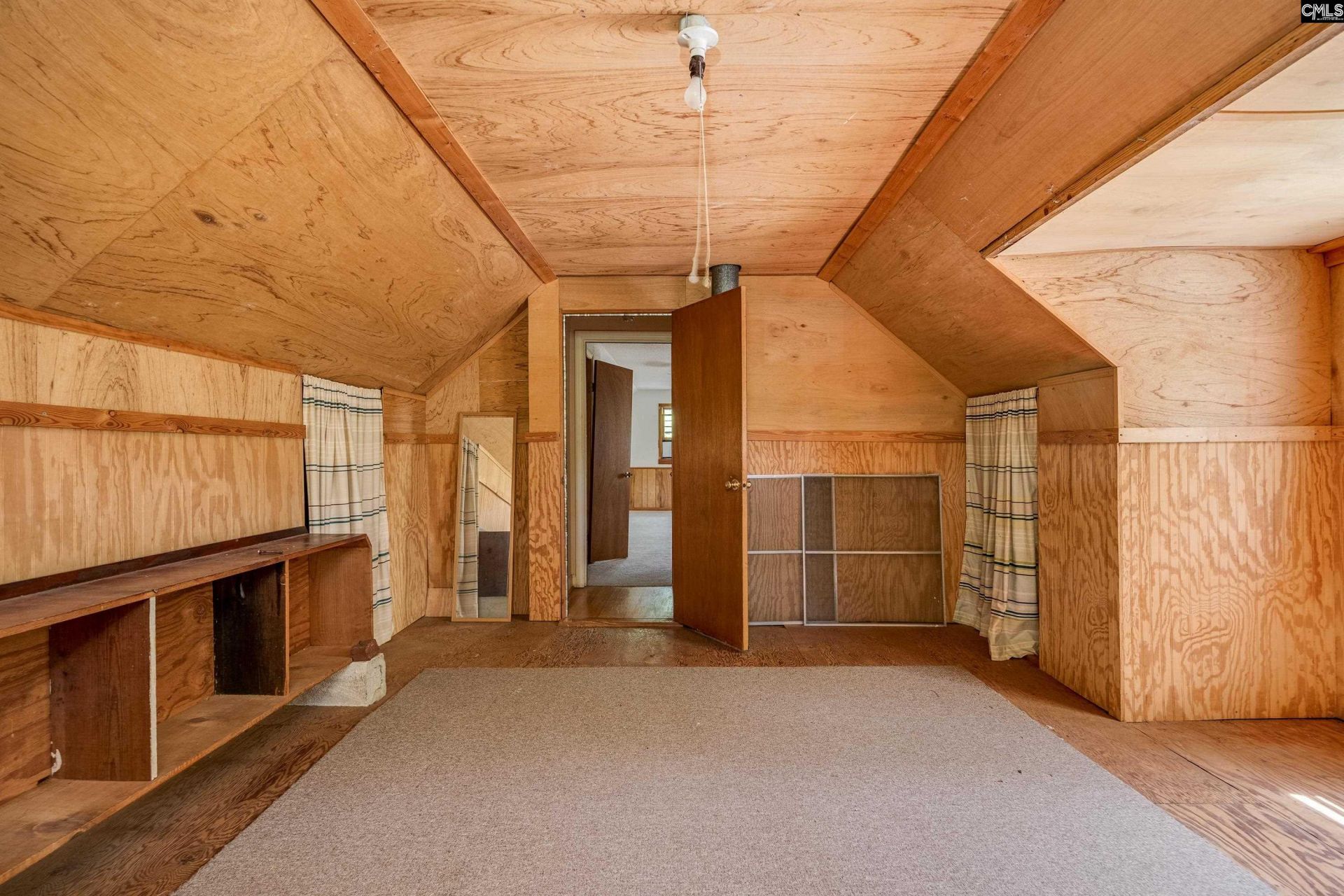 331 Bond Street Photo 42