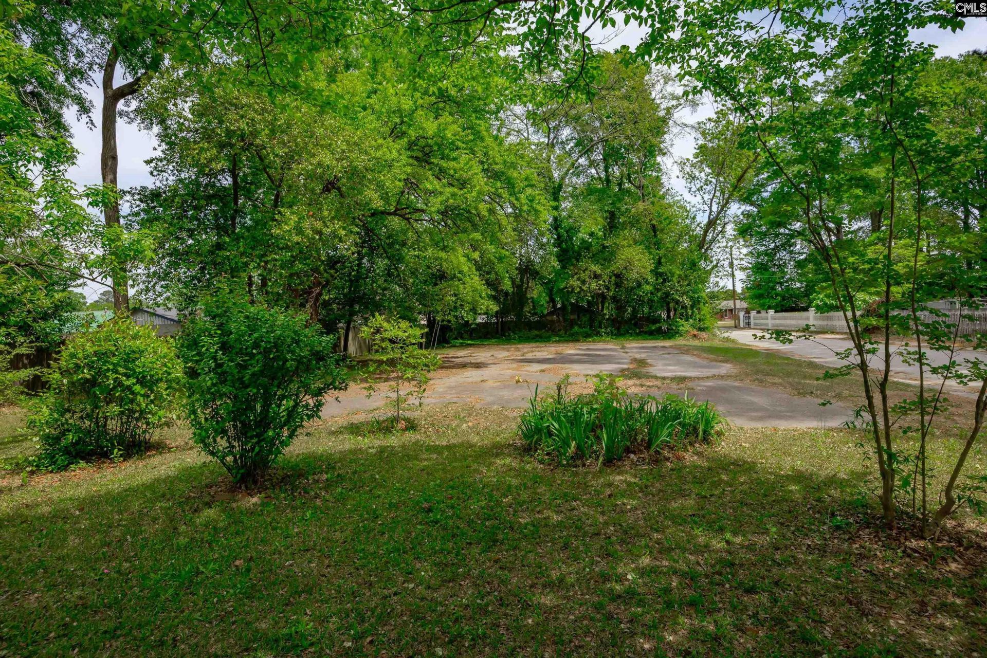 331 Bond Street Photo 44