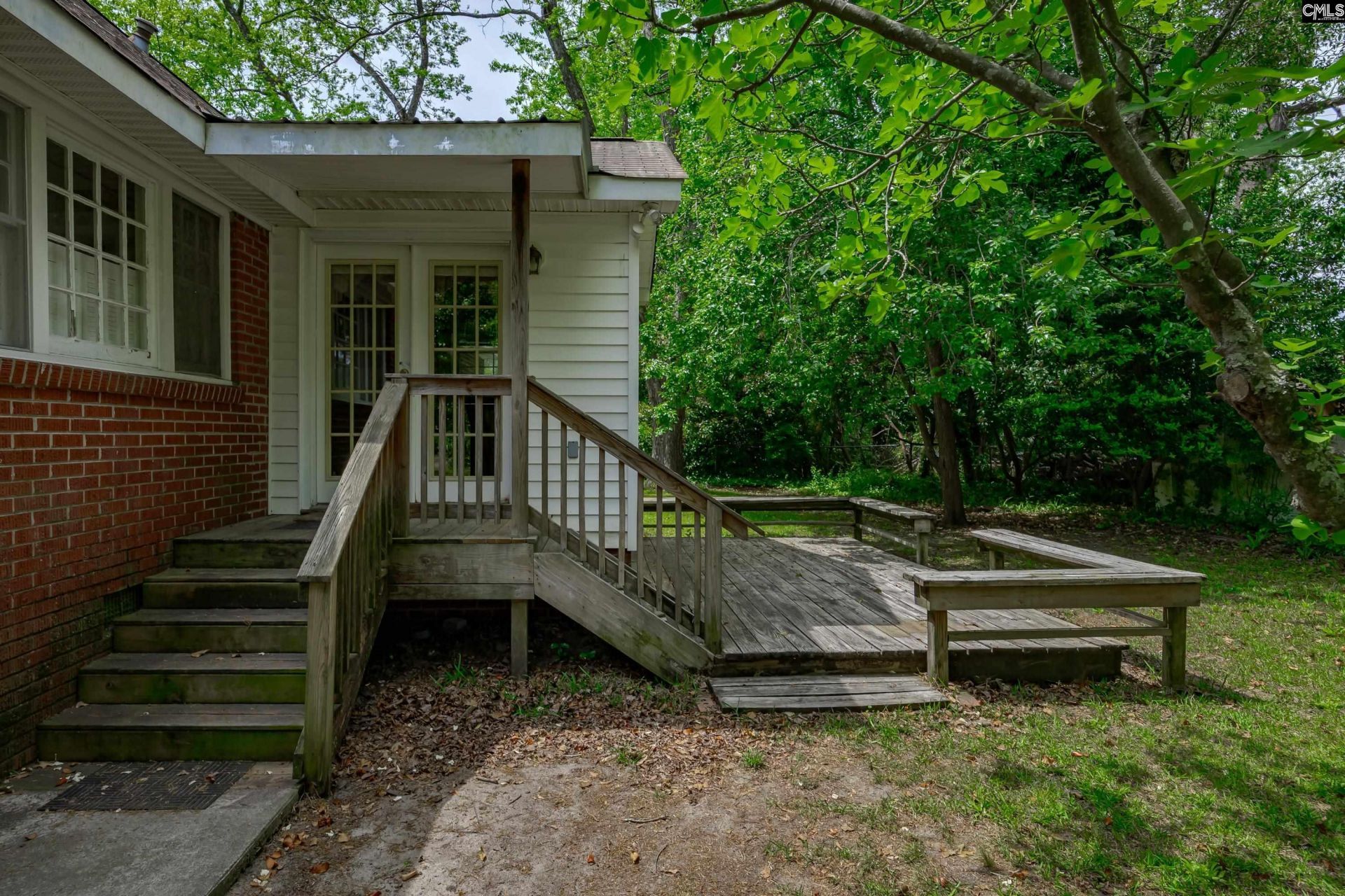 331 Bond Street Photo 46