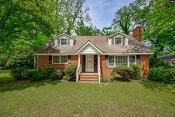 331 Bond Street photo 4