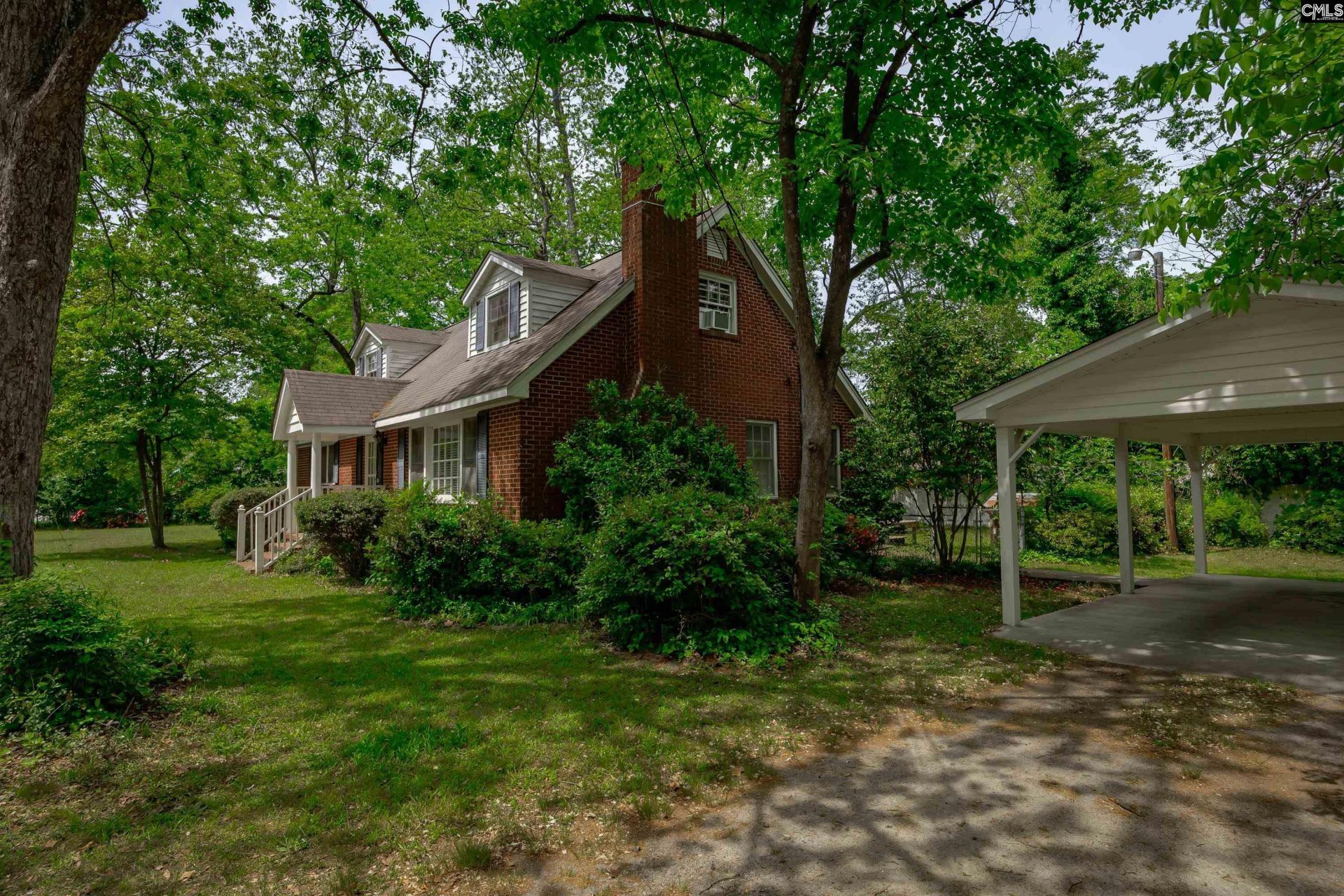 331 Bond Street Photo 7