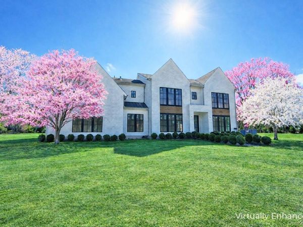 5 Remsen Lane, Remsenburg, NY 11960