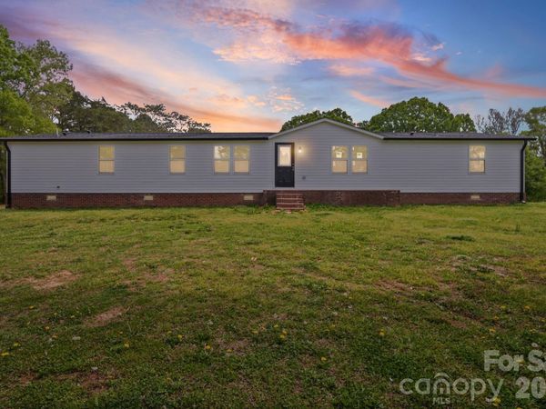 8592 Amanda Lane , Norwood, NC 28128