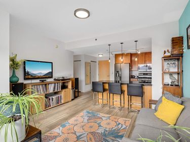 929 Portland Avenue, Unit 309, Minneapolis, MN 55404