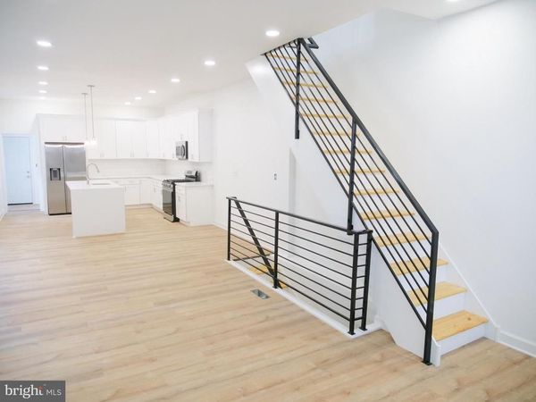 2555 N 33RD STREET, PHILADELPHIA, PA 19132