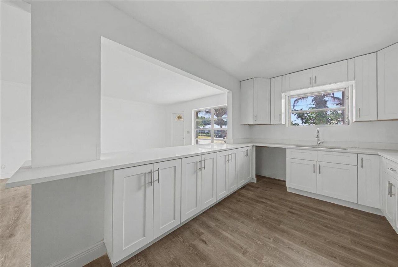 7730 W Lake Drive, Lake Clarke Shores, FL 33406 Photo