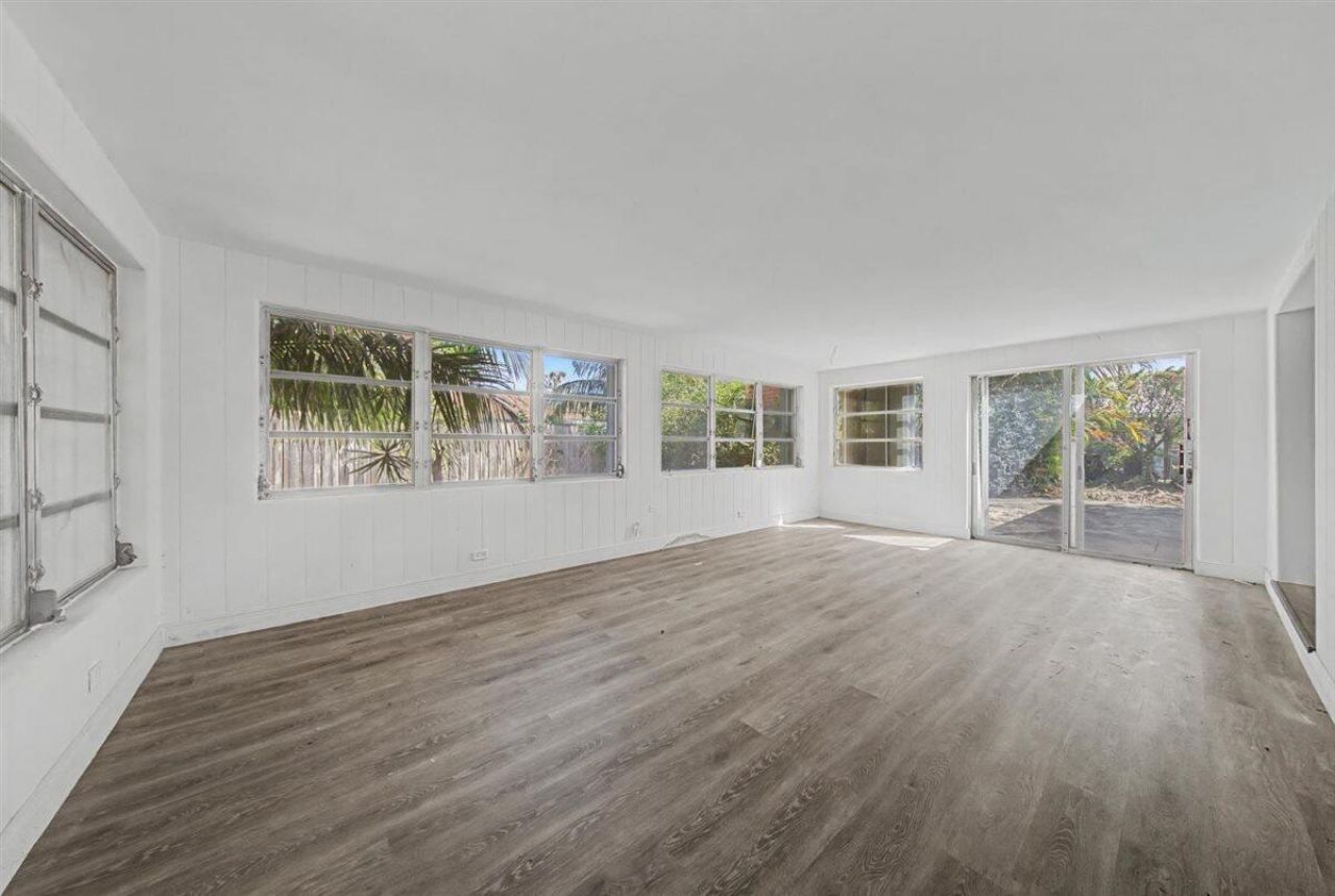 7730 W Lake Drive, Lake Clarke Shores, FL 33406 Photo