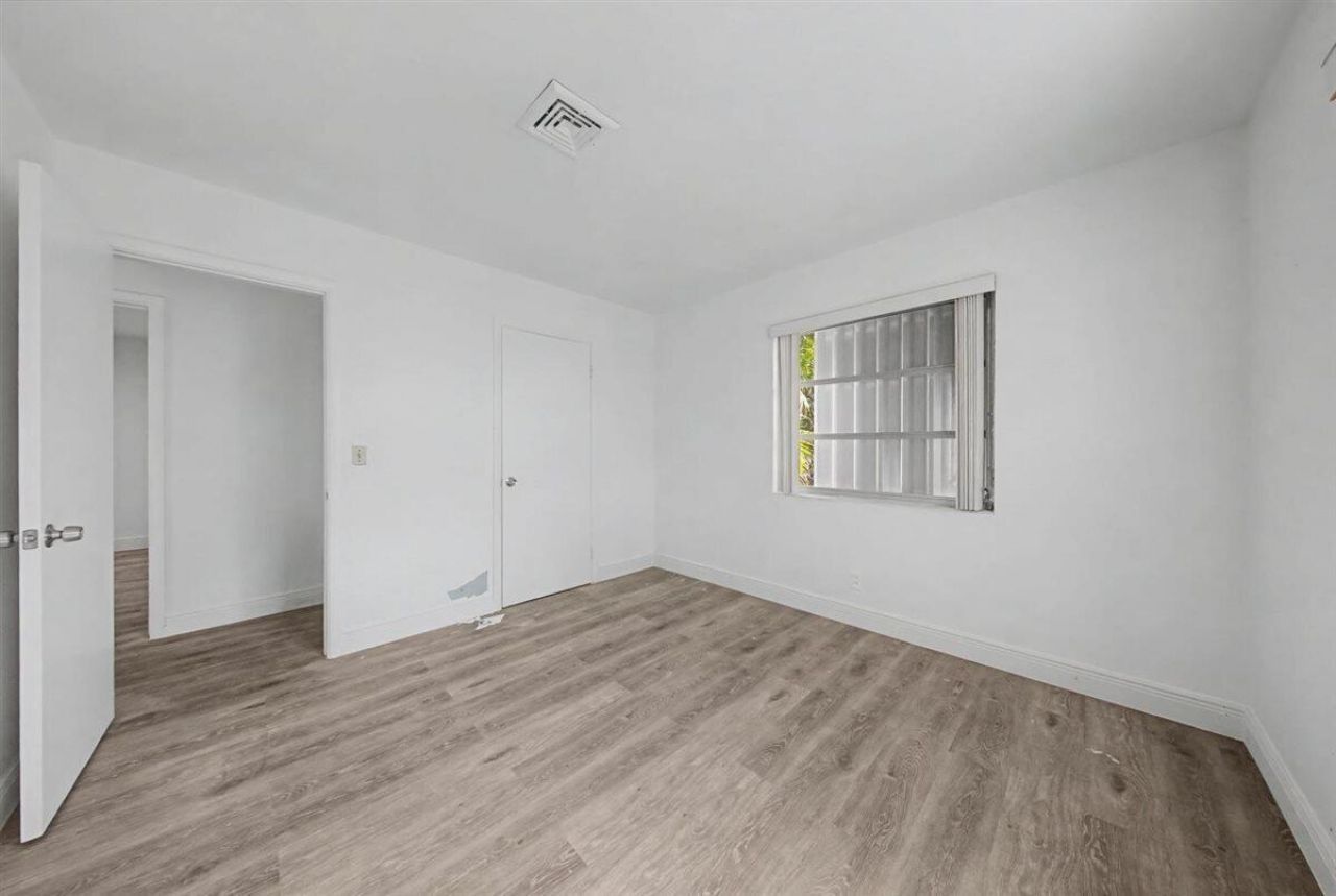 7730 W Lake Drive, Lake Clarke Shores, FL 33406 Photo