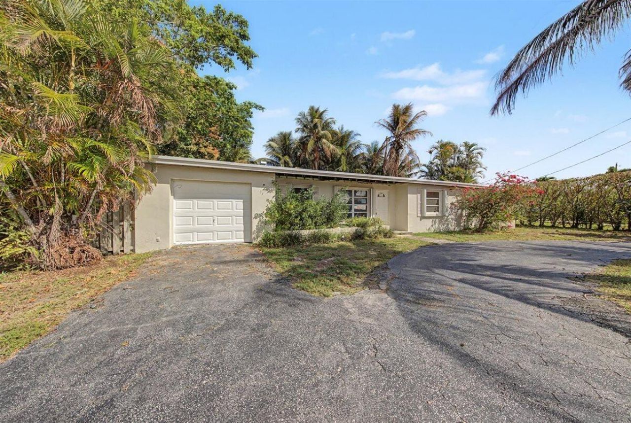 7730 W Lake Drive, Lake Clarke Shores, FL 33406 Photo