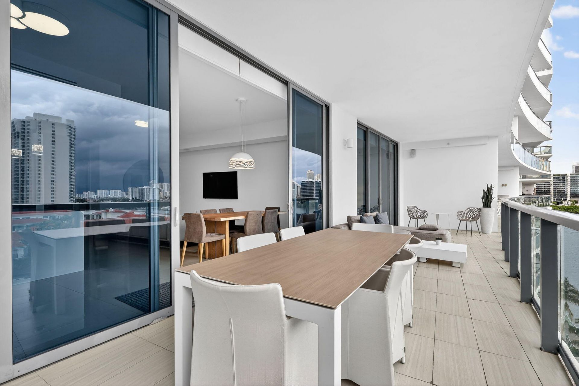 3250 NE 188th Street, Unit 706, Aventura, FL 33180 Photo