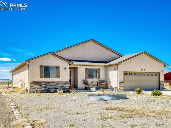 555 N Verbena Drive, Pueblo, CO 81007