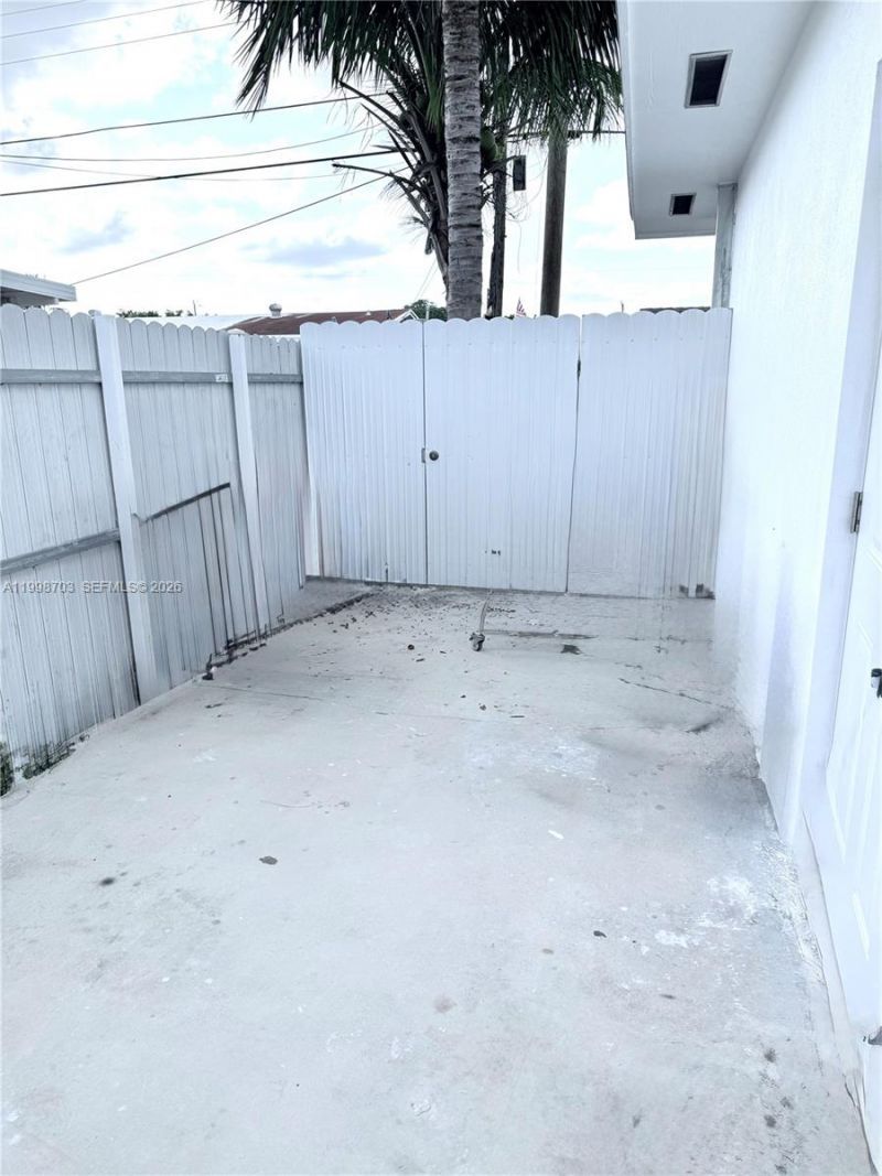 4600 W 8th Ave, Unit B, Hialeah, FL 33012 Photo