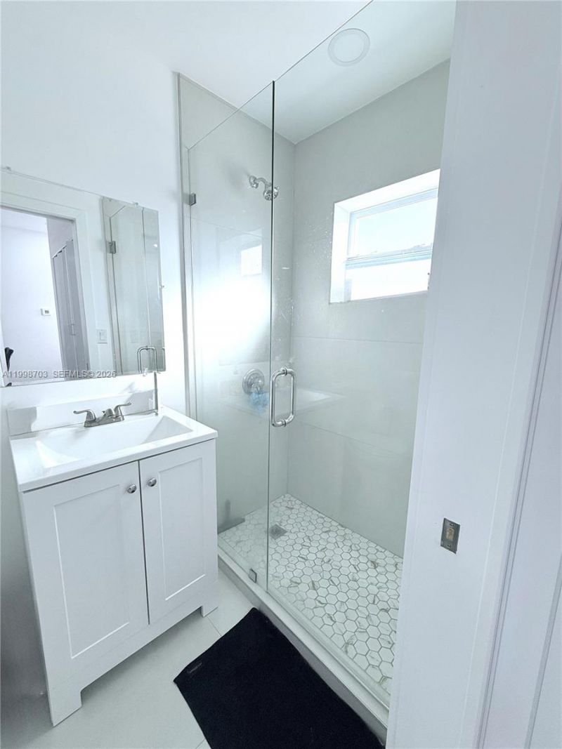 4600 W 8th Ave, Unit B, Hialeah, FL 33012 Photo